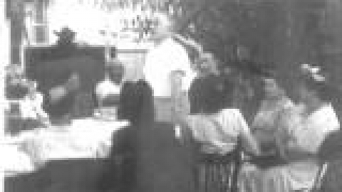 קליבנוב יעקב, בטכס הענקת תואר אזרח כבוד על עזרתו להקמת קרית מוצקין. מראשוני מקבלי התואר, שנות הארבעי