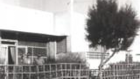 בית קפה פינתי והרחבת הגן בחזיתו_jpg.jpg