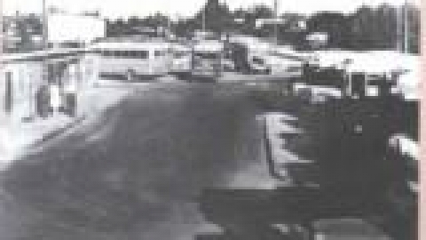 אוטובוס בתחנה המרכזית הצריף בצומת קרית חיים, שנות השלושים_jpg.jpg
