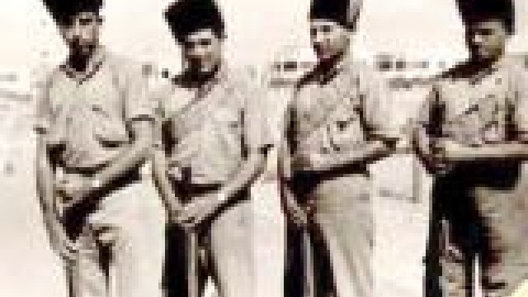 תקופת המנדט הבריטי, נוטרי הקריה 1936, מימין סיומקה, משמאל שכטר ונורקין_jpg.jpg