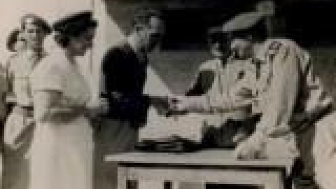 מלחמת העולם השנייה, טכס סיום וחלוקת תעודות לבוגרי קורס עזרה ראשונה, 1942_jpg.jpg