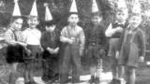 גן זהבה, חגיגת פורים באדיבות טרכטנברג שמואל_jpg.jpg