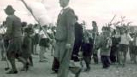 בית ספר אחדות חגים, תהלוכת נטיעות טו בשבט, 1940_JPG.JPG