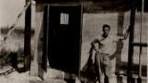 בית המשאבה בית המוטור בבנייה 1936, לשאיבת המים לראש מגדל המים והזרמתם לבתי התושבים_jpg.jpg